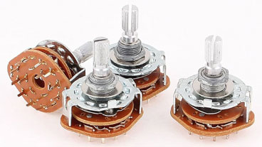 Switching potentiometer
