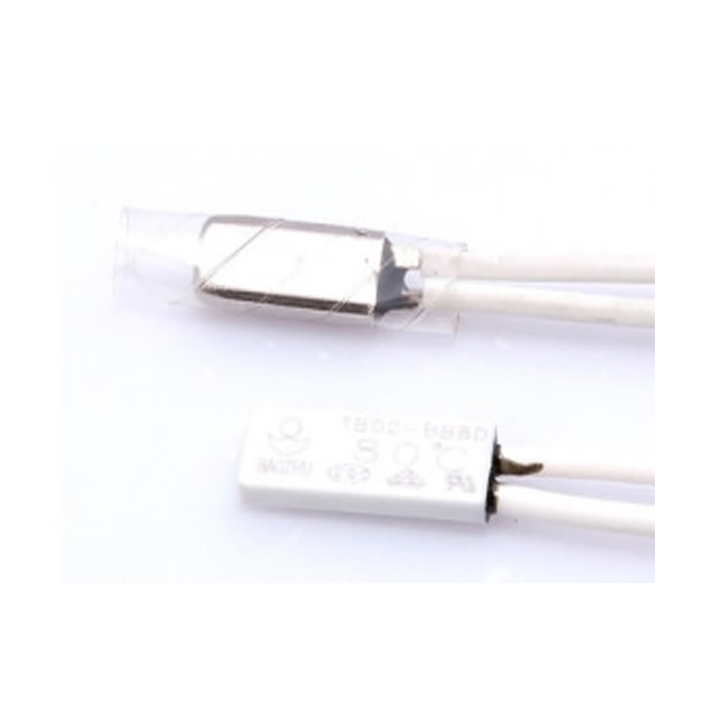 Конденсаторы / линии электропитания с термическим соединением 10A 250V