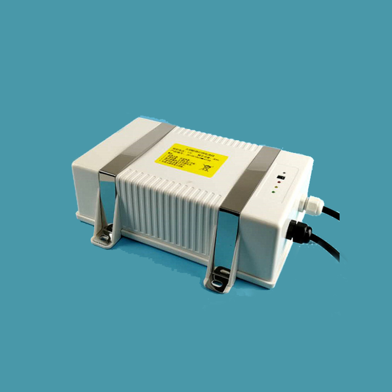 Трёхкомпонентный железный литий 12v30ah40ah Солнечный уличный фонарь Литиевый элемент 12v Интегрированный солнечный уличный фонарь Литиевый ак